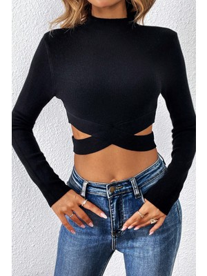 Çamaşır Kenti Kadın Siyah Çapraz Bel Detaylı Dik Yaka Uzun Kol Crop Top Bluz