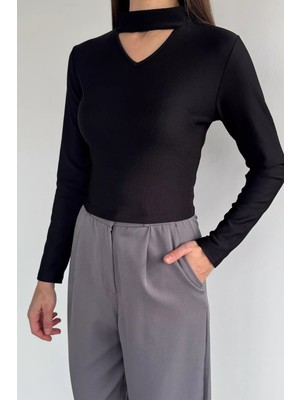 Gülseli Kadın Ön Pencereli Kendinden Çizgi Desenli Bluz P-00019821