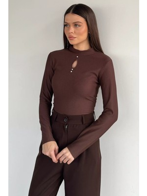 Gülseli Kadın Ön Pencere Detaylı Kendinden Desenli Bluz P-00019820