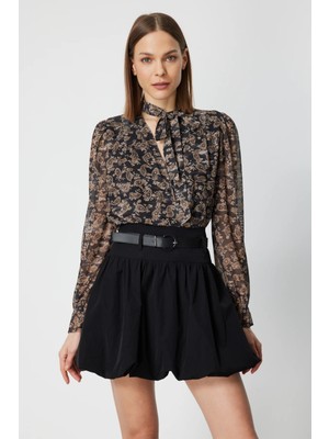 On Kadın Yakası Fularlı Leopar Desenli Bluz 62310 Siyah