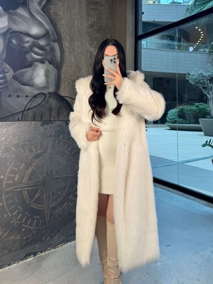 Sanelda Şal Yaka Kapüşonlu Cepli Uzun Kürk Kaban Krem