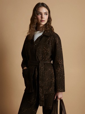 LC Waikiki Modest Kahverengi Gömlek Yaka Leopar Desenli Kadın Jean Ceket