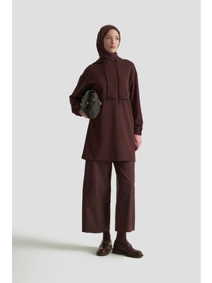 Armine Trend Kapüşonlu Yandan Cepli Kolları Lastikli Fitilli Tunik Koyu Kahve 25KT462