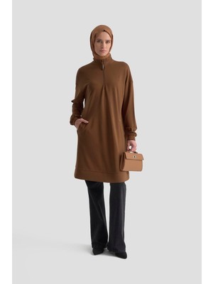 Armine Trend Yarım Fermuarlı Kolları Ribanalı Cepli Örme Tunik Taba 25KT461