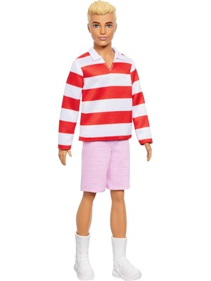 Storemax Fashionistas Ken Bebek Kırmızı Beyaz Polo Tişörtü, Pembe Şortu, Uzun Beyaz Çorapları ve Spor Ayakkabılarıyla Sarışın, HYV01