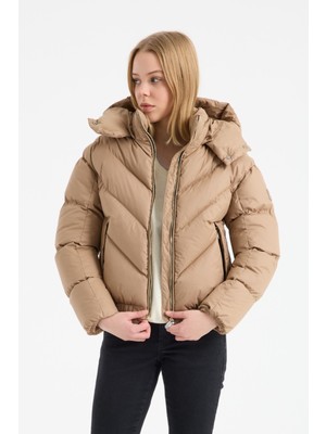 G-FOX Kadın Çıkarılabilir Kapüşonlu Kısa Şişme Kışlık Mont Rahat Günlük ve Spor Kullanıma Uygun 8823