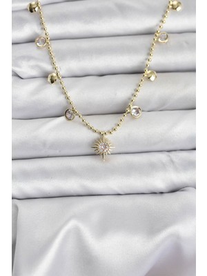 Tua Moda Zirkon Taşlı Kutup Yıldızı Model Pirinç Gold Renk Kadın Kolye