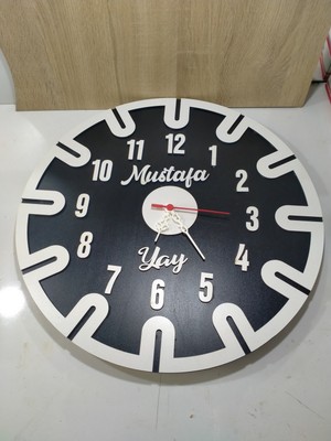 Salon Duvar Saati Modern Çizgi Kişiye Özel Isim Yazılı Gönderilecektir.