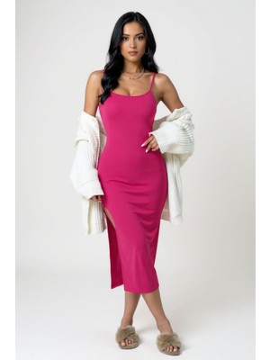 Başcılar Kadın Fuşya Yırtmaçlı Diz Altı Vücüdu Saran Gecelik