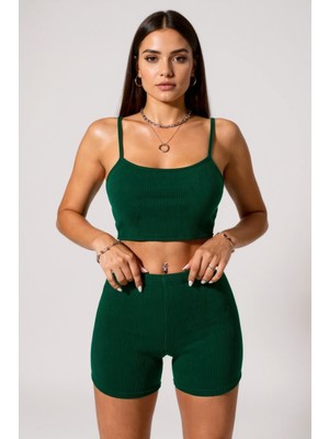 Başcılar Kadın Yeşil Şortlu Kaşkorse Gecelik Takım – Modern, Konforlu ve Günlük Kombinlere Uygun