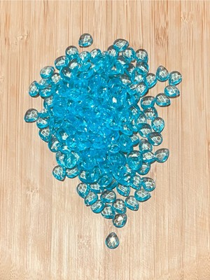 öztürk Oya, Abiye, Havlu, Takı, Örgü Vb. El Işleme Plastik Gözyaşı Damla Boncuk. 25GR. Tahmini 175 Adet.