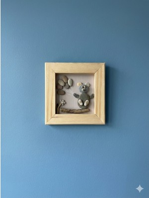 Husta Aksesuar El Yapımı Doğal Taş Ayıcık Tablo - 20X20 cm Ahşap Çerçeveli Çocuk ve Bebek Odası Duvar Dekoru