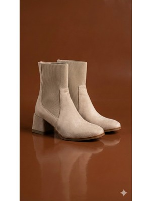 Emienza Lımoges Süet Köşeli Burun Bayan Bot