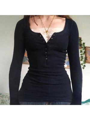 8line Siyah Düğme Detaylı Dantel Yaka Uzun Kollu Bluz