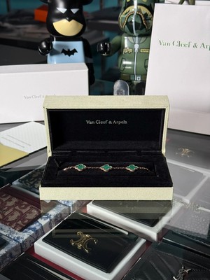 Van Cleef & Arpels Gold Yeşil Taşlı Unisex Bileklik