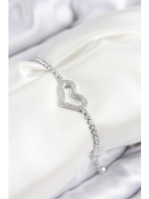 Epilons Pirinç Zirkon Taşlı Kalp Model Gümüş Renk Asansörlü Kadın Bileklik - TJ-BB7742