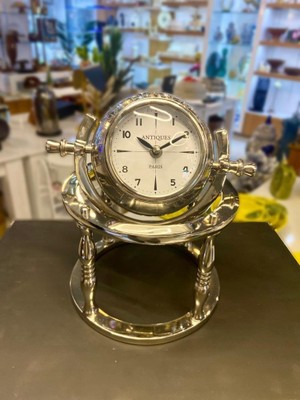 Çırpan Ev Gümüş Harita Desenli Masa Saati 20X25CM