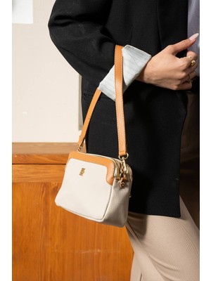 Asel Çanta,çok Gözlü Baget Çanta , krem camel kadın Omuz ve Çapraz Çantası