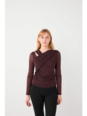 Jimmy Key Acı Kahve Dar Kesim Asimetrik Yaka Mesh Örme Bluz