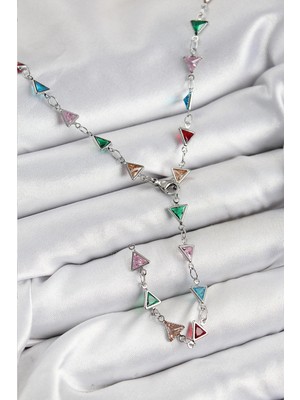 Üreticiniz Pirinç Renkli Zirkon Taşlı Üçgen Model Gümüş Renk Kadın Y Kolye