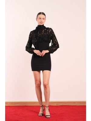 Ayshan Siyah Astarlı Çiçek Desenli Elbise