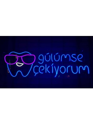 Gülümse Çekiyorum Neon LED Tabela Diş Klinik Hastane Hekim LED Tabela 80 x 30 cm Koyu Mavi Mor