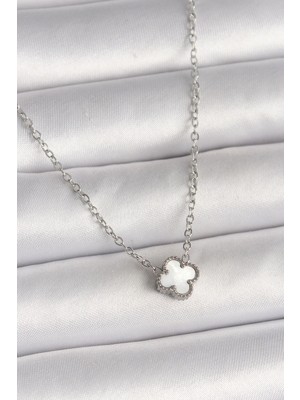 Üreticiniz 316L Çelik Gümüş Renk Beyaz Yonca Model Kadın Kolye