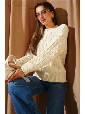 EAS Giyim Saç Örgü Kabartmalı Triko Kazak