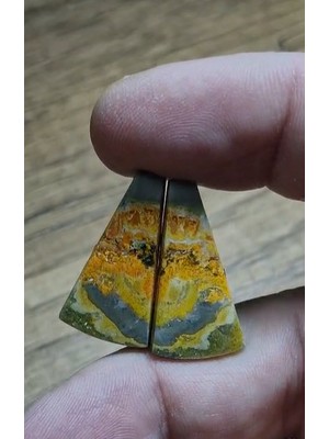 Aries 22.55CT 26X13.8MM Pair Bumble Bee
