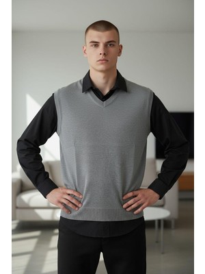 Gömlek Galerisi Erkek Regular Fit Düz V Yaka Süveter Yünlü Triko Kazak