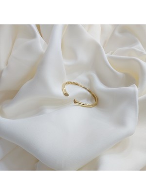 Nova Grup Zirkon Taşlı 14 Ayar Altın Kelepçe Bilezik