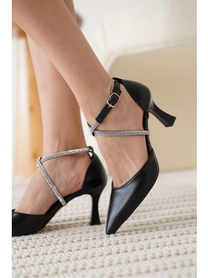 Roof Atelier Fiona Siyah Taş Bantlı Sivri Burun Topuklu Abiye Ayakkabı
