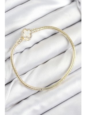 Üreticiniz Pirinç Charm Zirkon Taşlı Yonca Model Gold Renk Kadın Bileklik
