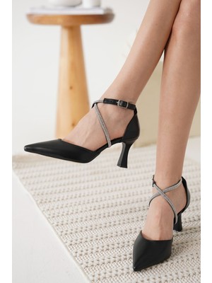 Roof Atelier Fiona Siyah Taş Bantlı Sivri Burun Topuklu Abiye Ayakkabı