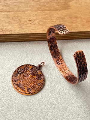 Aida Jewelss Saf Bakır Koruma Dualı Şans Sayılı ve Koruma Sembollü Kolye Bileklik Seti Saf Bakır Set