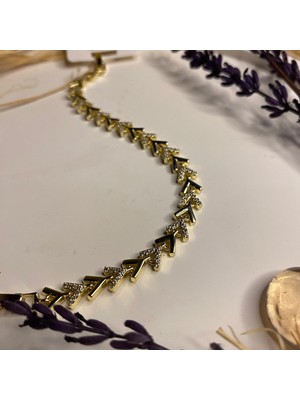 Velora Accessories Xuping Model Zirkon Taşlı 14K Altın Kaplama V Model Kadın Bileklik