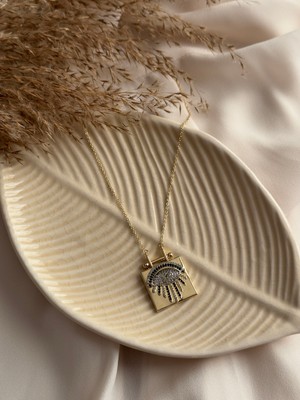 Jiwi Gold Kare Gözlü Plaka Kolye