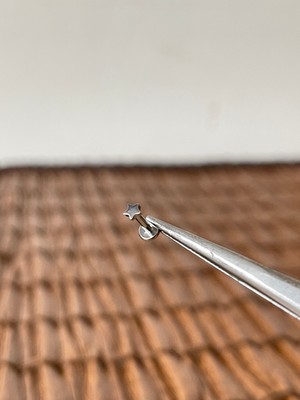 Aida Jewelss Yüksek Kalite G23 Titanium  Yıldız Titanyum 6x1.2mm Labret Piercing
