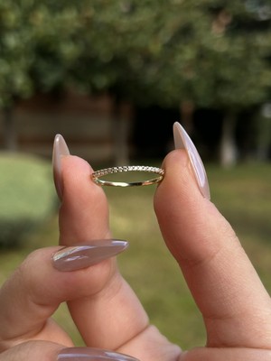 Goldium 14 Ayar Altın Yarımtur Taşlı Yüzük