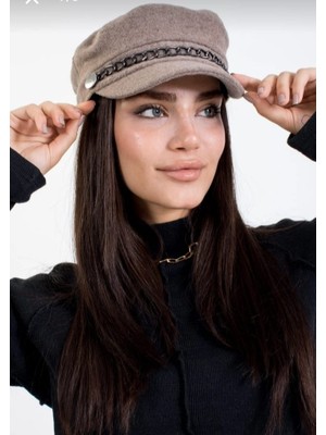 Trend Nexus Zincir Aksesuarlı Kaptan Şapka