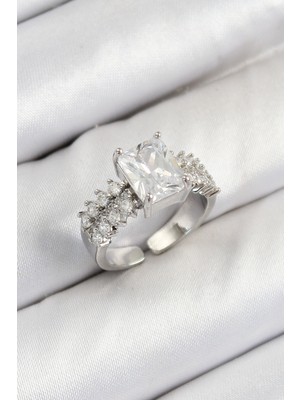 Pirinç Büyük Zirkon Taşlı Model Gümüş Renk Kadın Yüzük