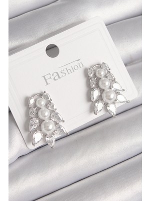 Pirinç Gümüş Renk Zirkon Taşlı Yaprak Model Inci Detay Kadın Küpe