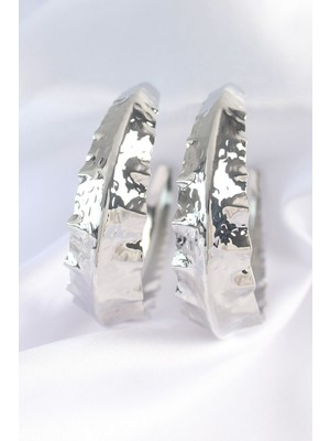 Pirinç Gümüş Renk Yaprak Desenli Halka Küpe