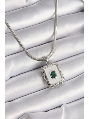 Ayder Timya 316L Çelik Gümüş Renk İtalyan Zincir Beyaz Sedefli Kare Portre Model Zümrüt Taş Detay Kadın Kolye (Timya/1395) 191499