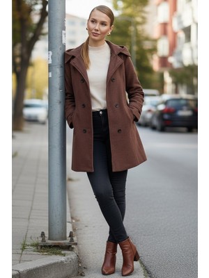 Barbora Yaka Detaylı Büyük Düğmeli Kaşe Kahverengi Kaban