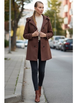 Barbora Yaka Detaylı Büyük Düğmeli Kaşe Kahverengi Kaban