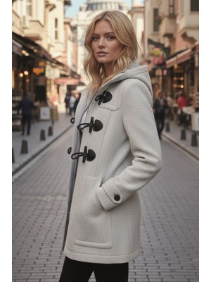 Barbora Kadın Kışlık Kaban Füme Renk Düz Desenli Polyester Malzeme ile Günlük Kullanım İçin