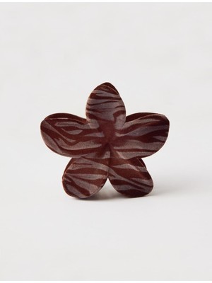 Jimmy Key Kahverengi Yıldız Figürlü Süet Görünümlü Mandal Toka