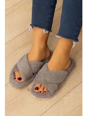 Nmoda Kadın Ev Terliği Peluş Malzeme ile Rahat ve Şık