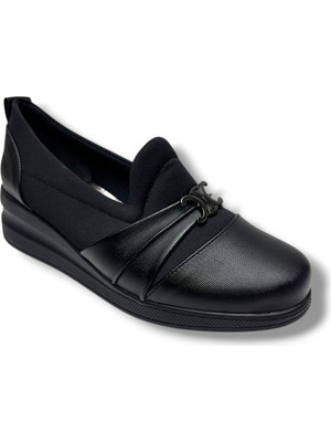 Otip Oi 220-26 Streçli Deri Tokalı Anatomik Dolgu Topuklu Kadın Ayakkabı